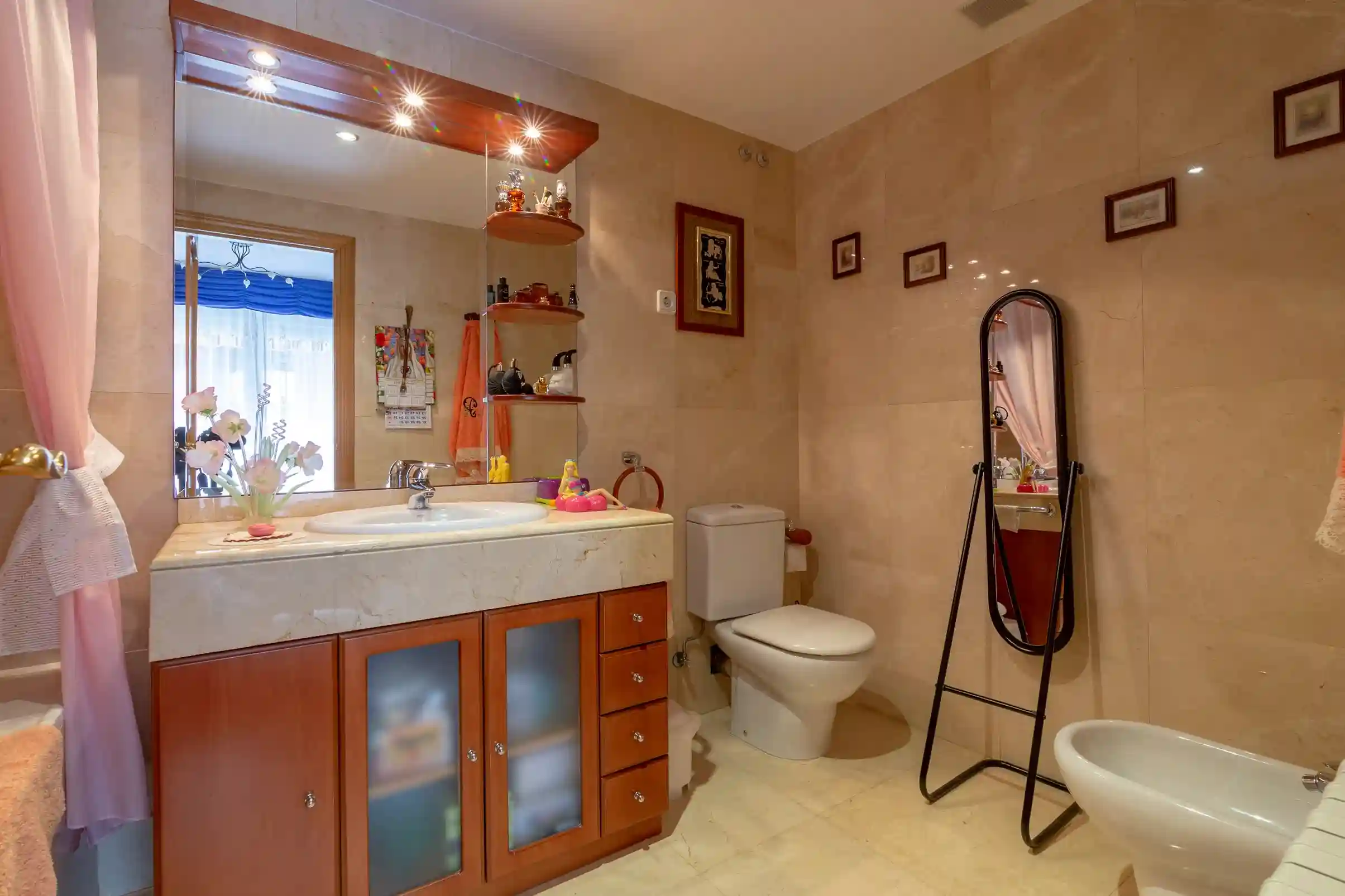 bano-suite-buhardilla-chalet-octavio-paz-alcorcon