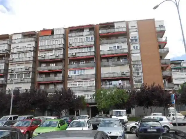 Piso en calle Betanzos en Alcorcón