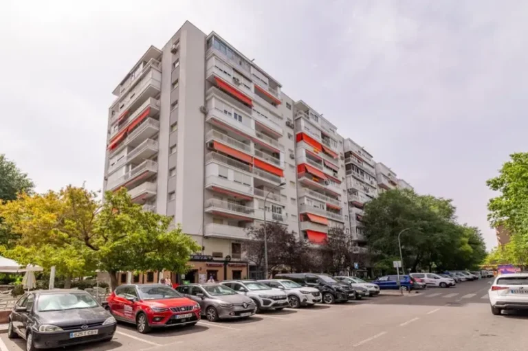 piso en venta den calle venus en valderas en alcorcón
